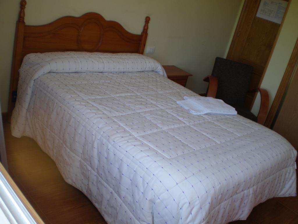 Hostal Catro Ventos Lugo Exterior photo
