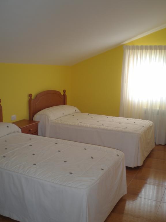 Hostal Catro Ventos Lugo Exterior photo