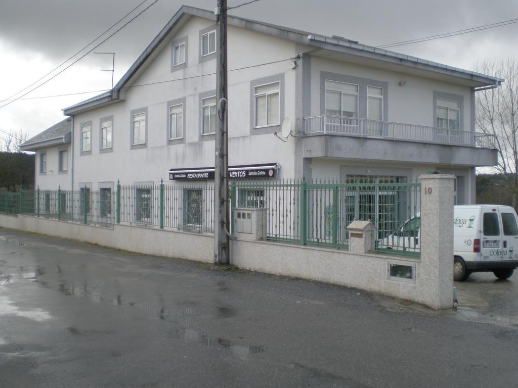 Hostal Catro Ventos Lugo Exterior photo